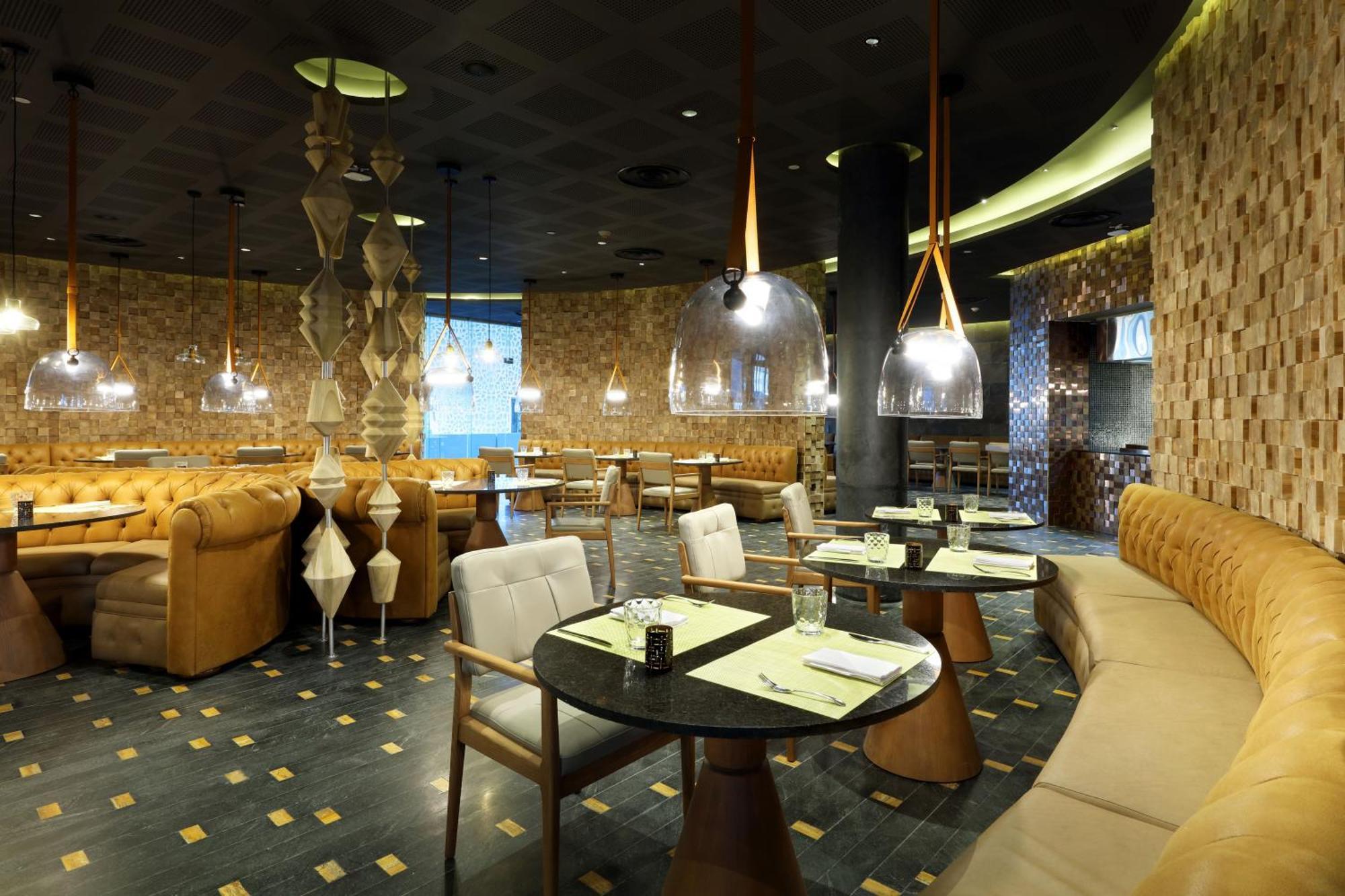 Family Selection At Grand Palladium Select Costa Mujeres Cancun Luaran gambar