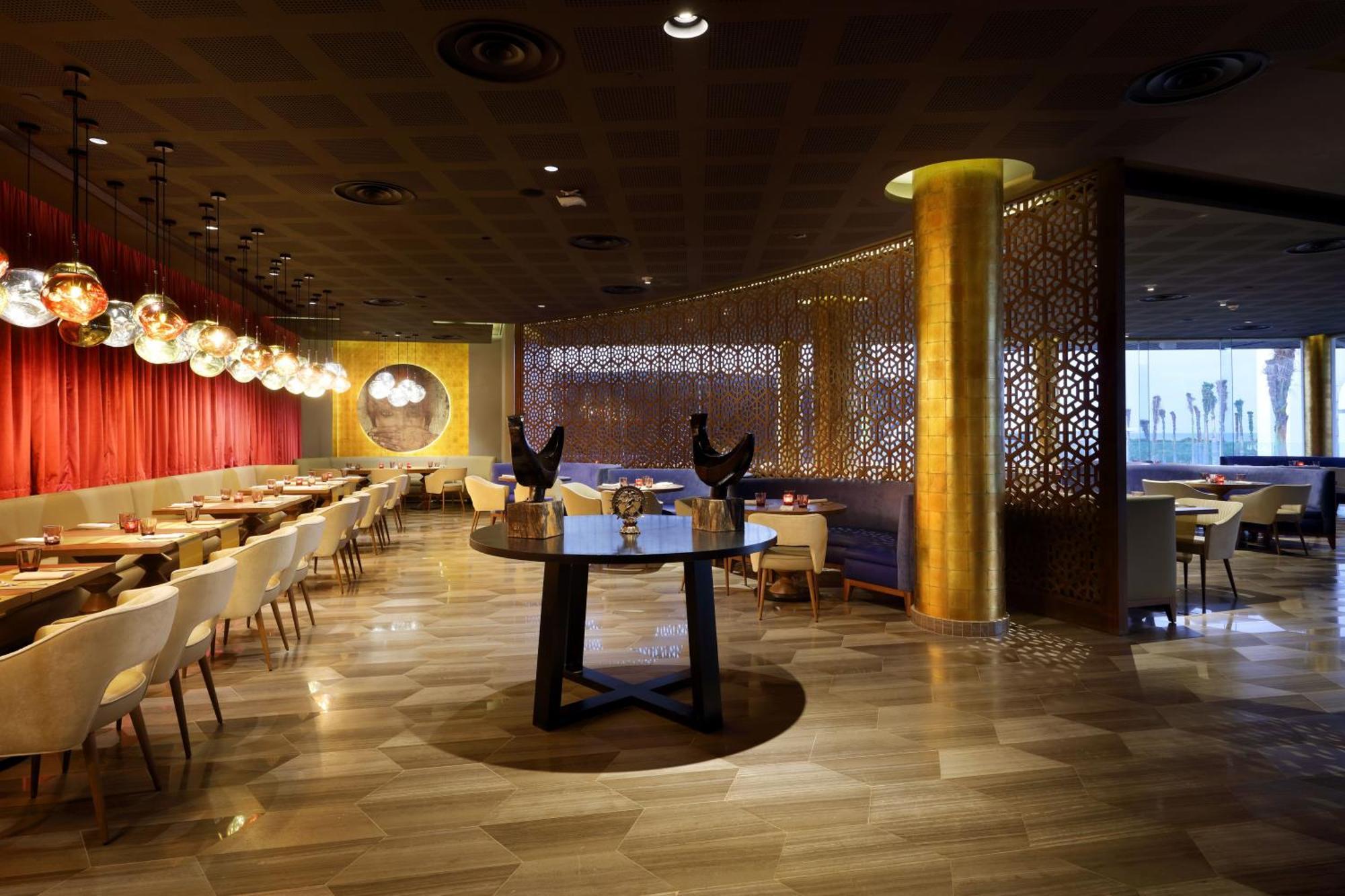 Family Selection At Grand Palladium Select Costa Mujeres Cancun Luaran gambar